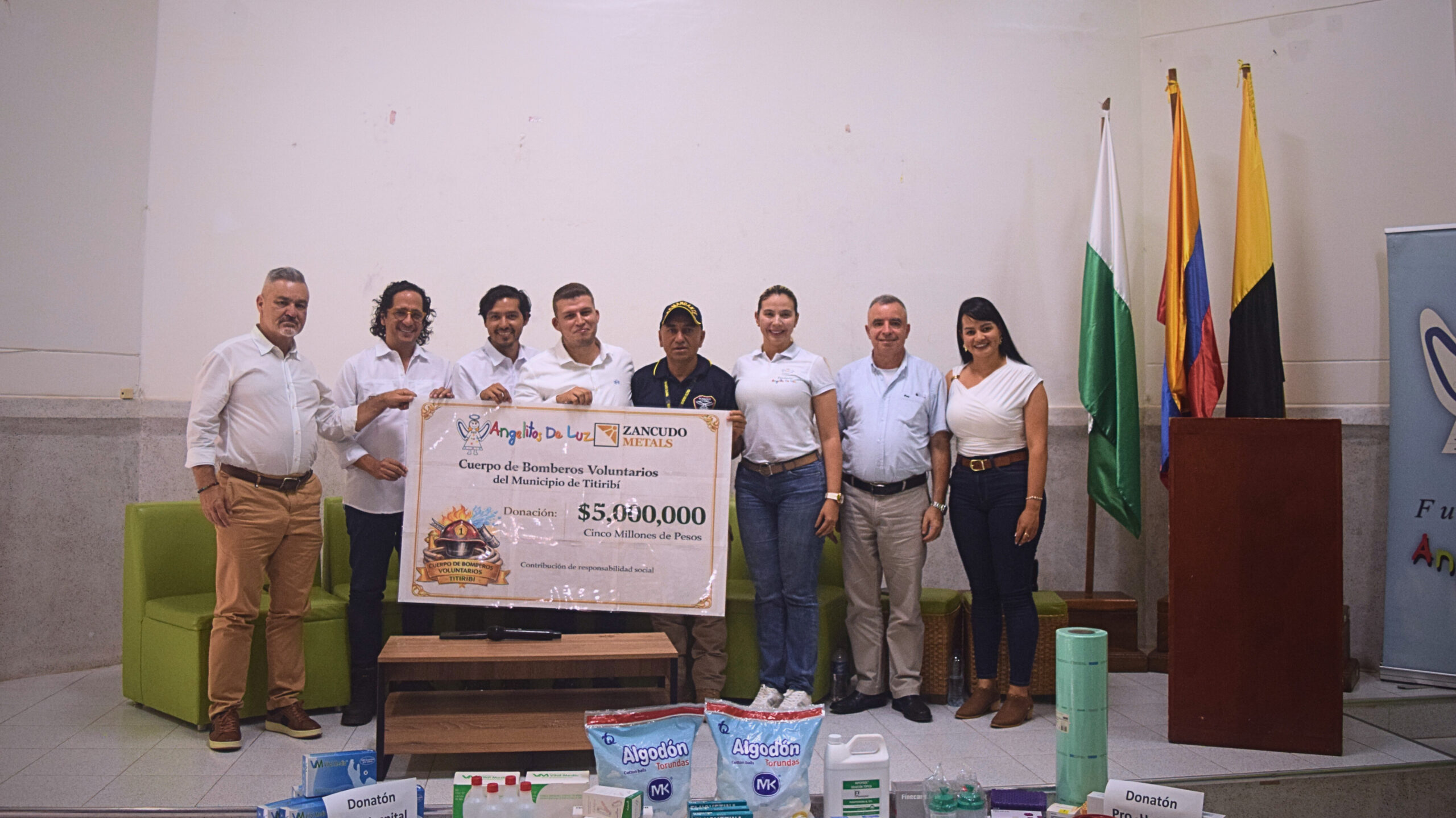 Fundacion Angelitos de Luz la W